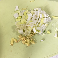 炒面条的做法图解3