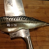 【黑椒盐烤鲭鱼Mackerel】附：内脏清理及鱼肉分片的做法图解8