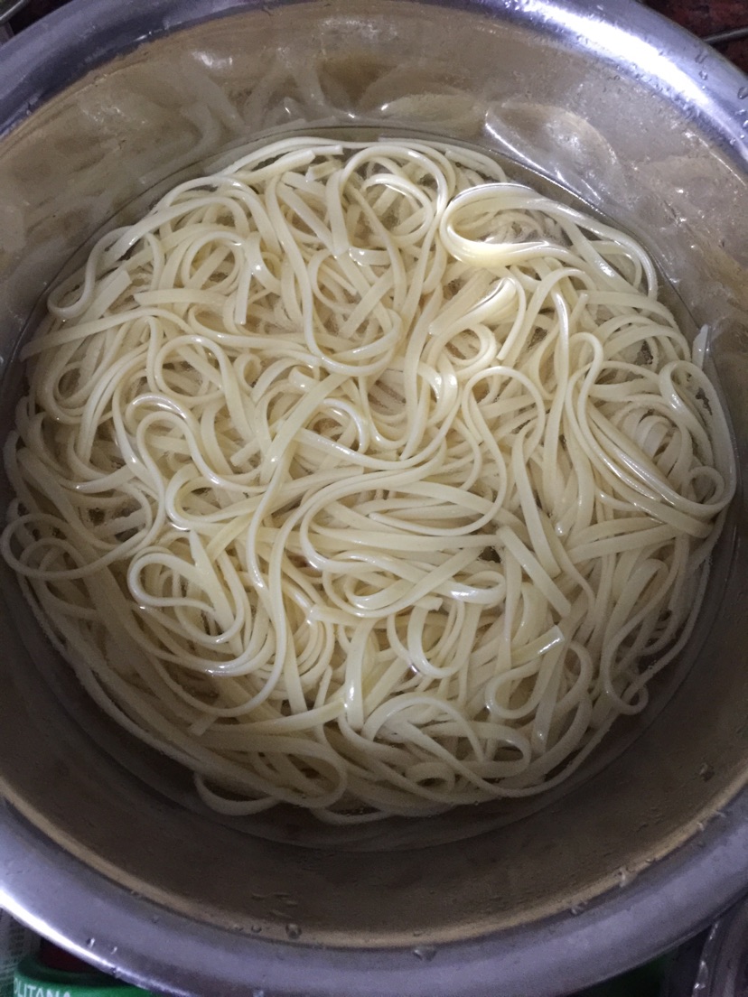 香肠意面的做法图解4