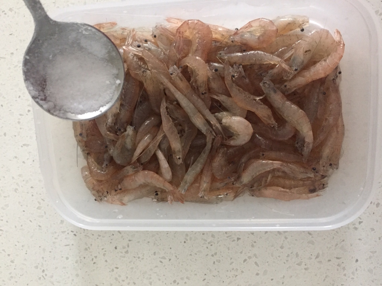 油炸小河虾怎么做_油炸小河虾的做法_豆果美食