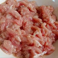 缤纷蔬菜丁炒肉丝的做法图解2