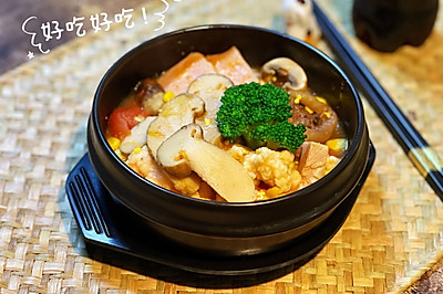 松茸鸡汤番茄米线