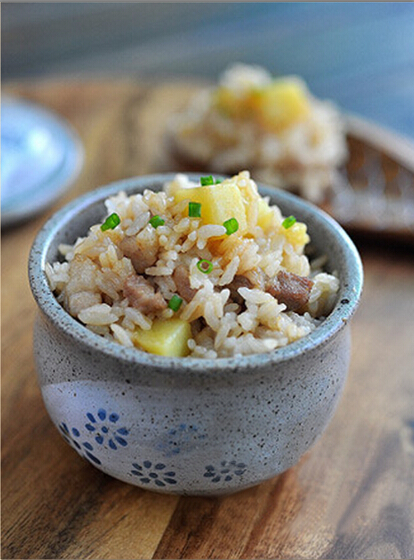 土豆焖饭
