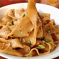 一碗不够吃的油泼面的做法图解8