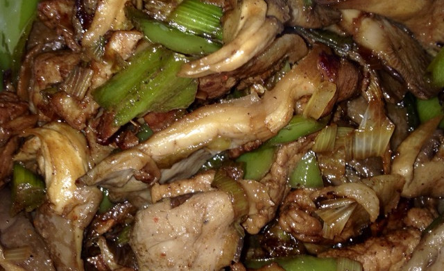 猪肉爆炒蘑菇