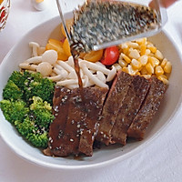 健康高蛋白轻食餐～牛肉彩蔬沙拉的做法图解10