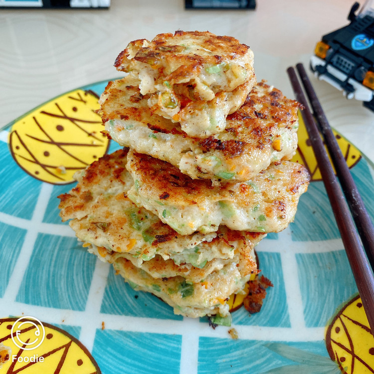 香煎鸡胸肉饼的做法