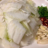好吃减脂的醋溜白菜的做法图解1