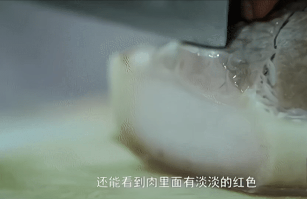 回锅肉来咯~超经典川菜，肥而不腻的秘诀的做法图解2