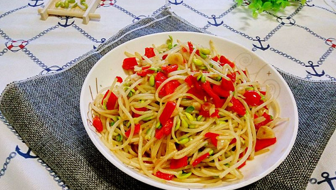炝豆芽（拿手菜）