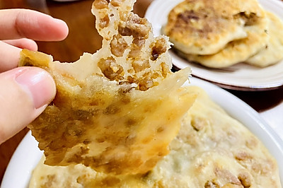 香脆薄的榨菜肉饼