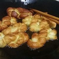 酥软甜麻花儿的做法图解5