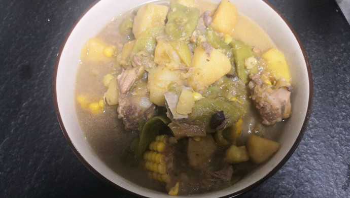 东北炖菜（芸豆、土豆炖排骨）