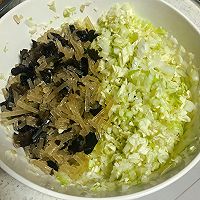 白菜粉条包子的做法图解2