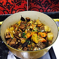 排骨+蹄筋 烧 土豆+胡萝卜 彩陶锅的做法图解5