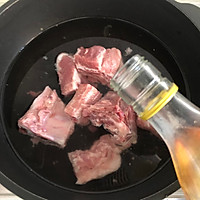 冬瓜排骨汤的做法图解1