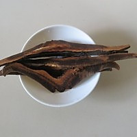 灵芝泡酒-中老年人特别推荐的做法图解1