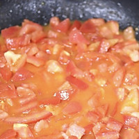 番茄金针菇肥牛汤的做法图解4