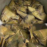 #包个粽子过端午#血糯米红枣四角粽的做法图解5