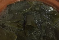 中国菜--脊骨人参海带汤的做法