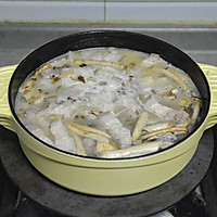 #秋日养生这样吃#五花肉炖茶树菇的做法图解5