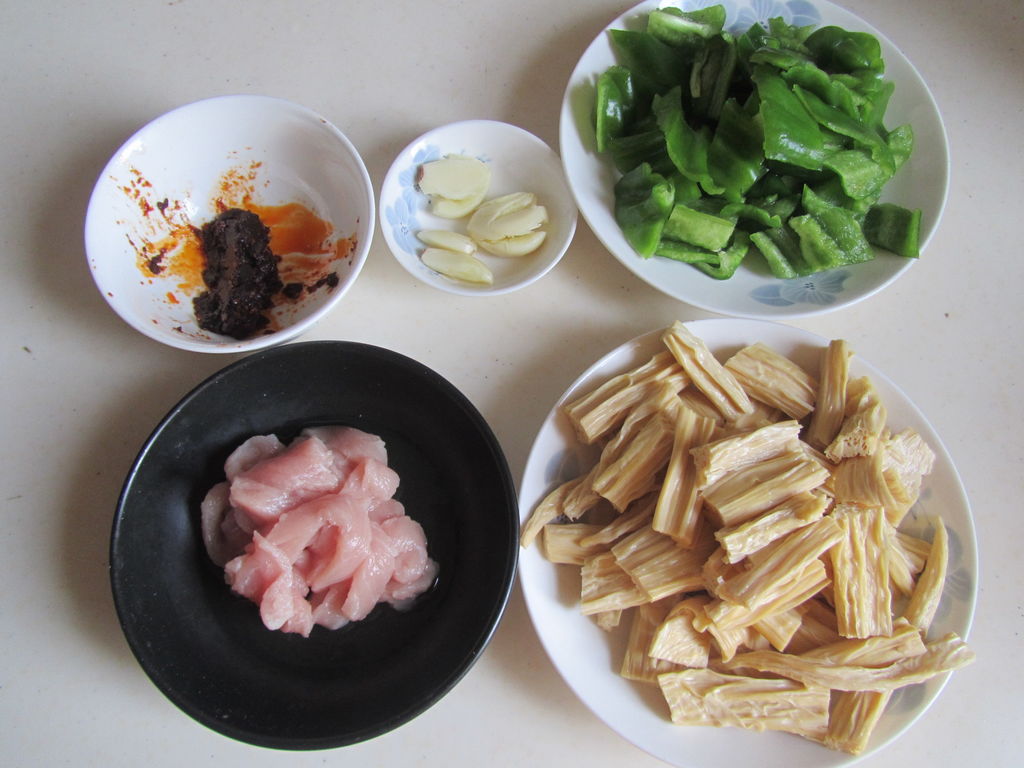 家常冷菜凉拌腐竹怎么做？教你简单又美味的做法，清爽解腻下饭 - 知乎