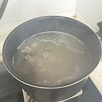 酸菜牛肉面的做法图解1