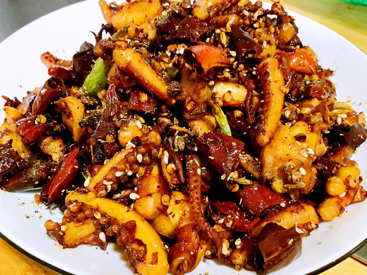 麻辣冷吃鱿鱼的做法