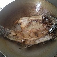 红烧鱼的做法图解1