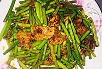蒜苔炒肉的做法