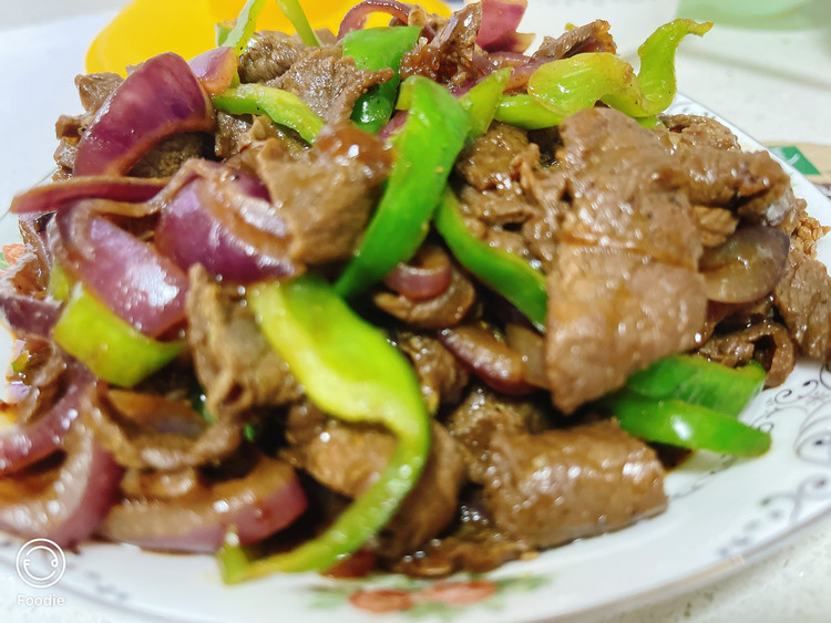 辣椒黑椒洋葱牛肉片的做法