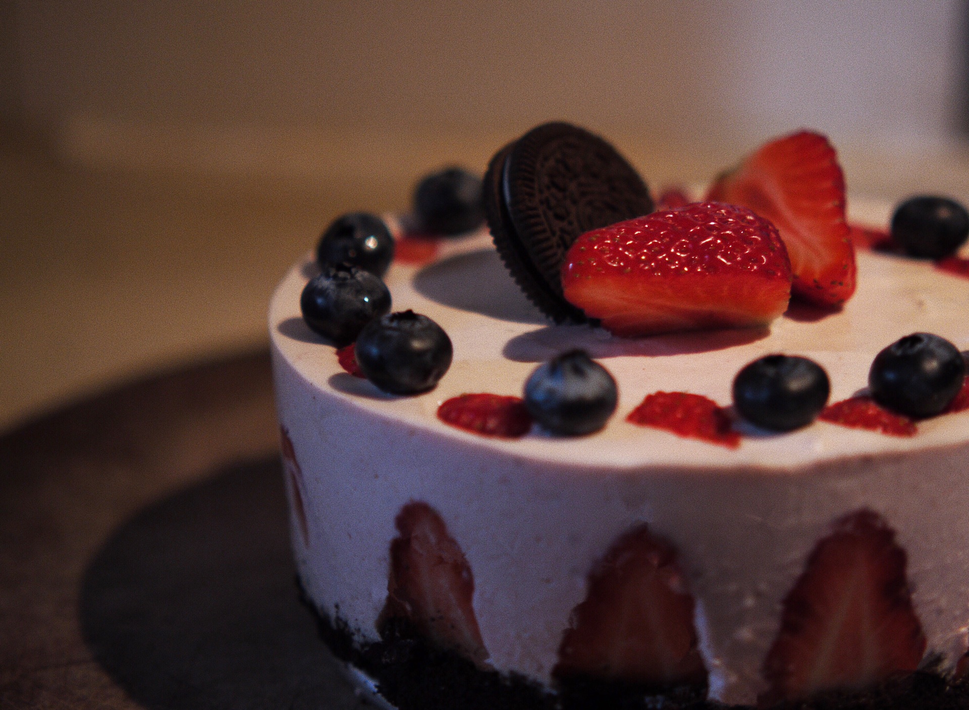 Strawberry yogurt Mousse Cake
