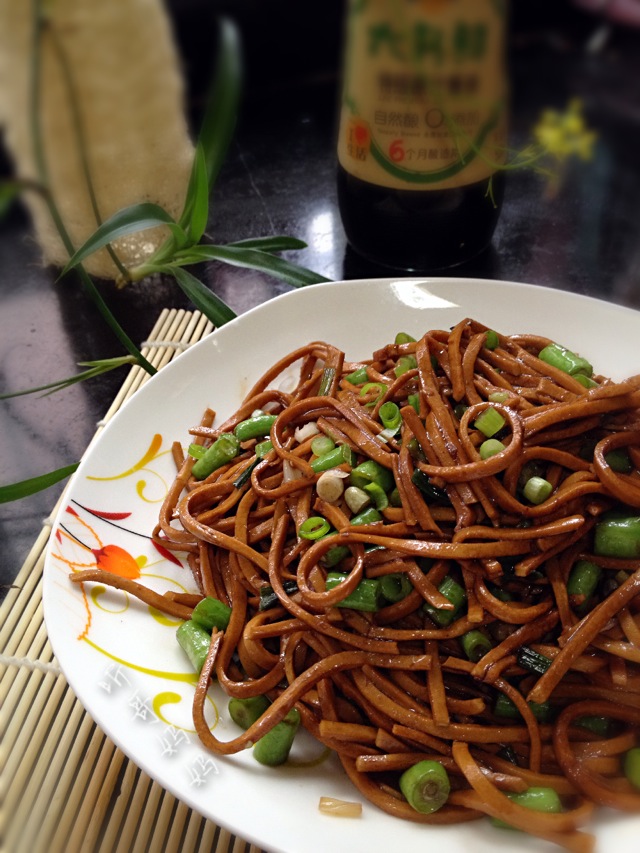 Stir fried bean curd with spiced bean