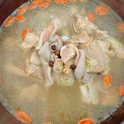 花椒猪肚鸡汤