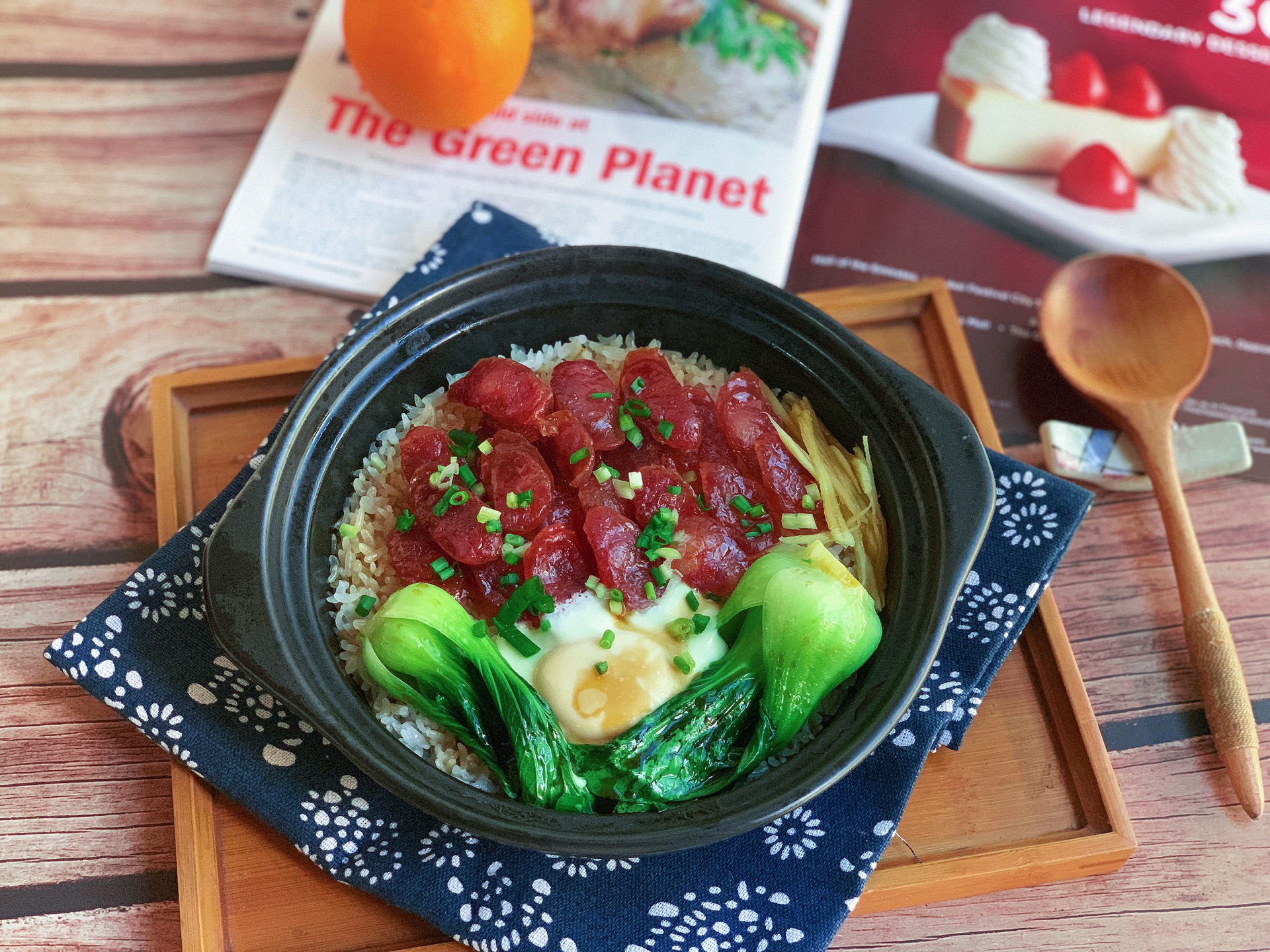 Stewed rice with preserved meat