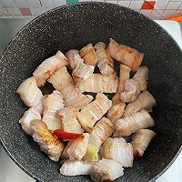 土豆焖五花肉的做法图解4