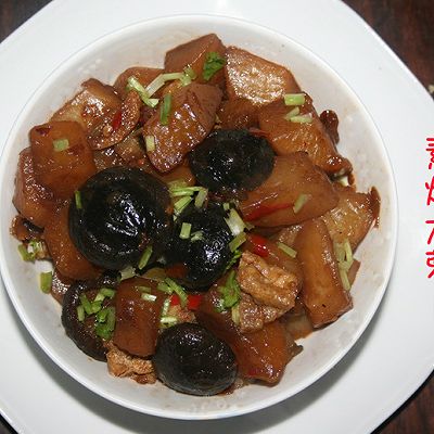 冬天的炖菜：素炖大萝卜