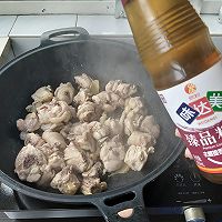#快手又营养，我家的冬日必备菜品# 土豆炖鸡的做法图解4