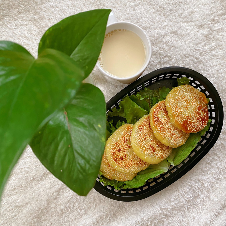 芝麻红薯饼的做法