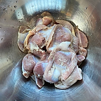 小米辣爆炒鸡胗花的做法图解1