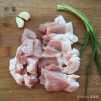 简单家常红烧肉的做法图解1