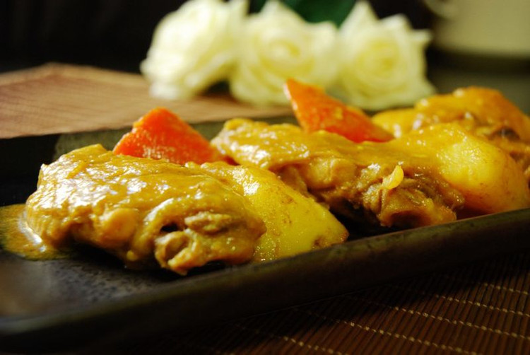 简单又超好吃的咖喱土豆鸡翅的做法