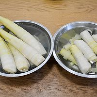 #春日养生局# 土鸡炖春笋的做法图解3