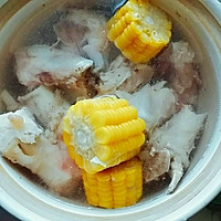 玉米南瓜大骨汤的做法图解2