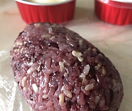 百吃不厌的紫米杂粮饭团的做法