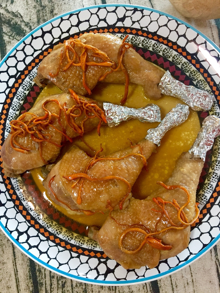 虫草花盐焗鸡腿(电饭锅快手版)的做法