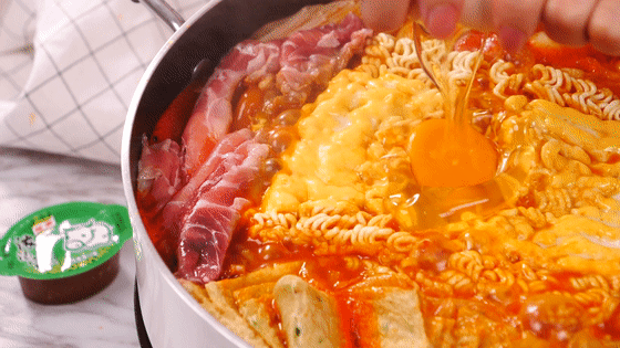 韩式泡菜牛肉火锅的做法图解14
