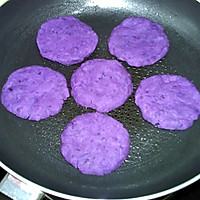 #晒出你的团圆大餐#紫地瓜饼的做法图解12