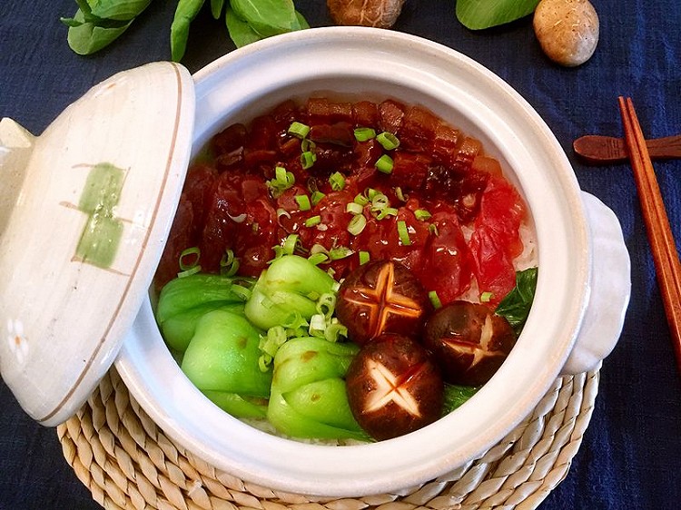 腊味煲仔饭的做法