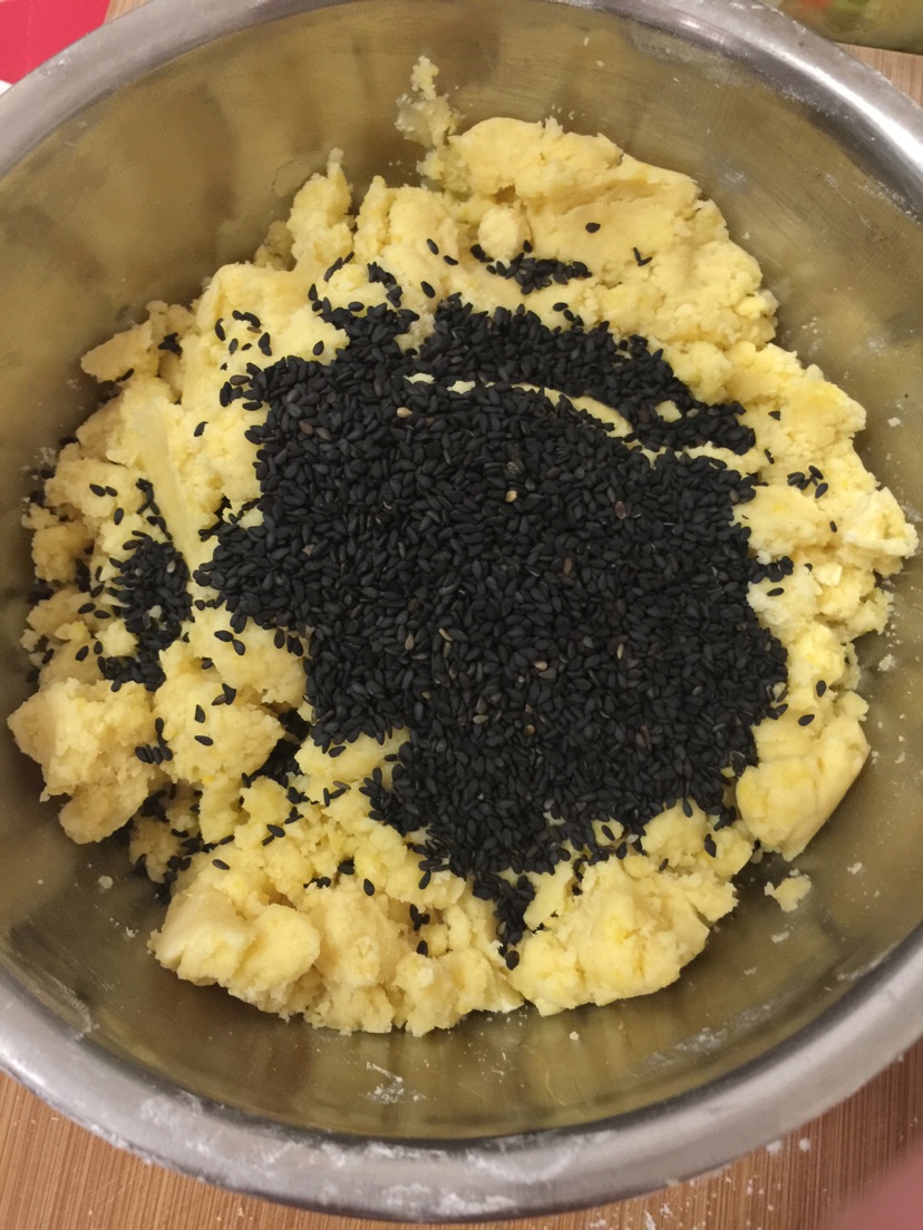 黑芝麻玛格丽特饼干的做法图解6